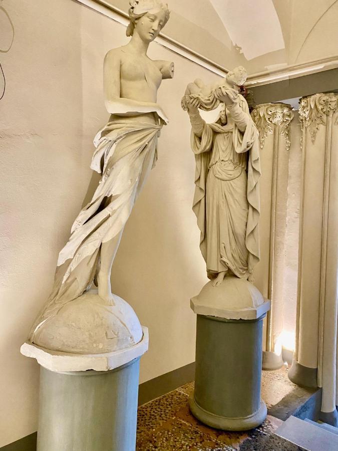 Apartment Palazzovilla Historic Building Luxury Florenz
